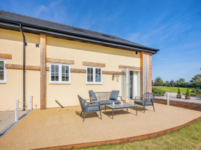No 10 - Aintree - Uk47940